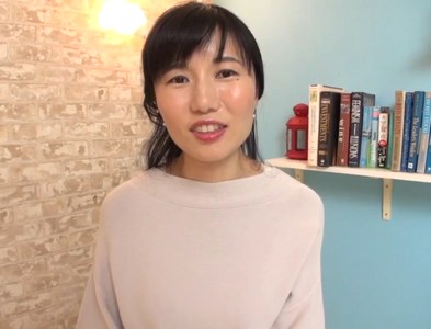 Vụng trộm địt nhau với thông gia lồn không lông